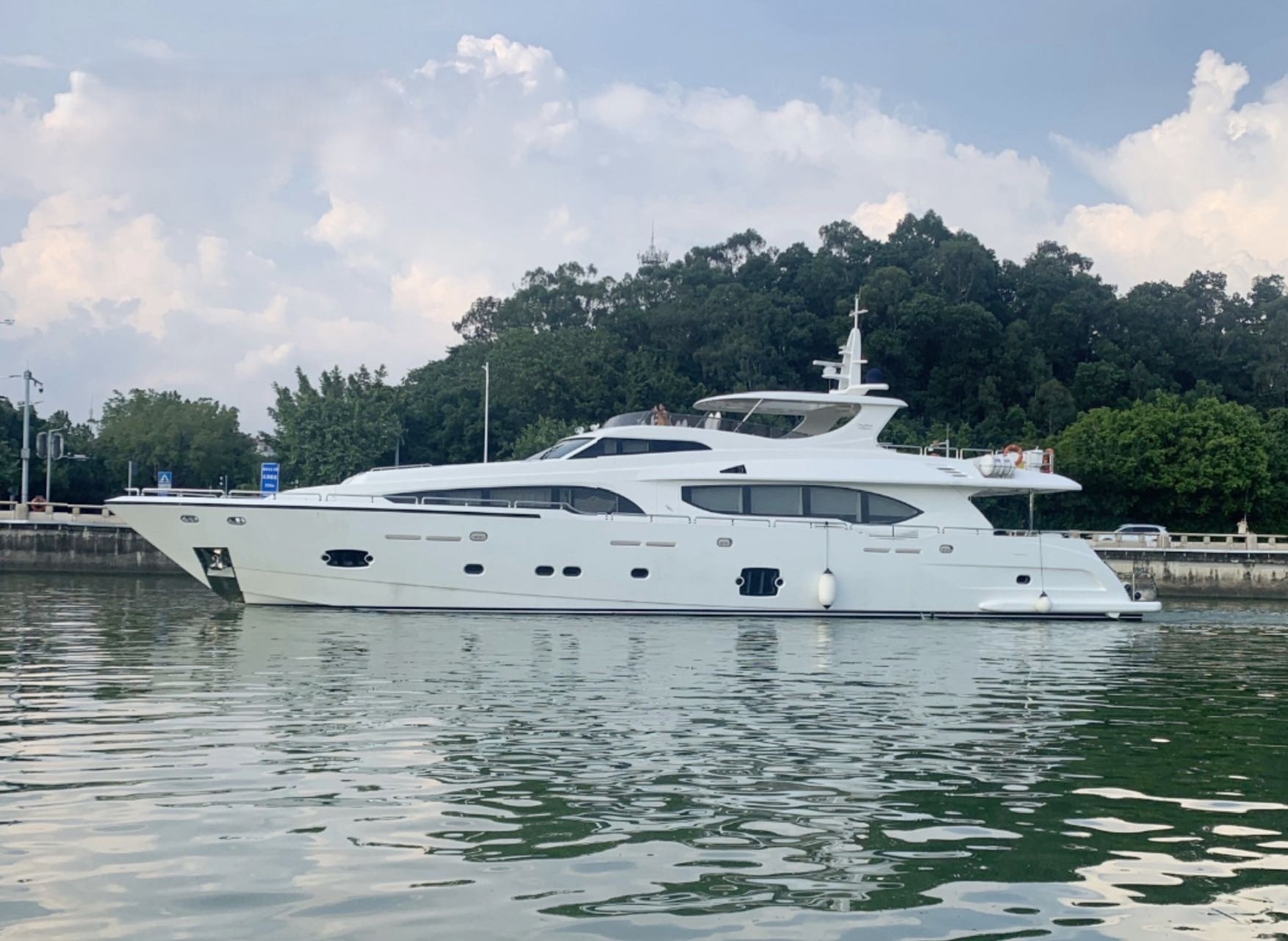 Heysea 108 Super Yacht for sale