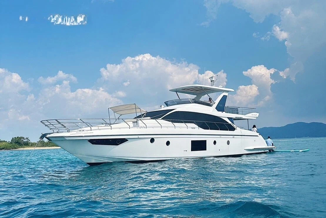 Azimut 66 Flybridge for sale