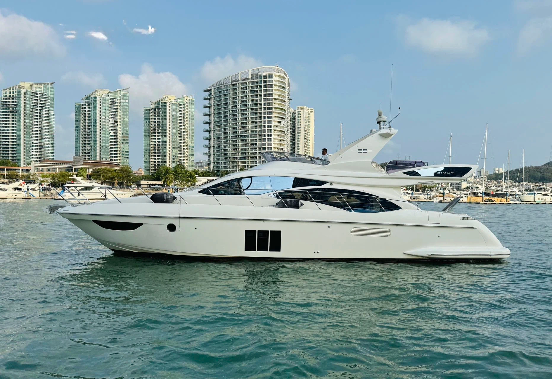 Azimut 58 Flybridge for sale