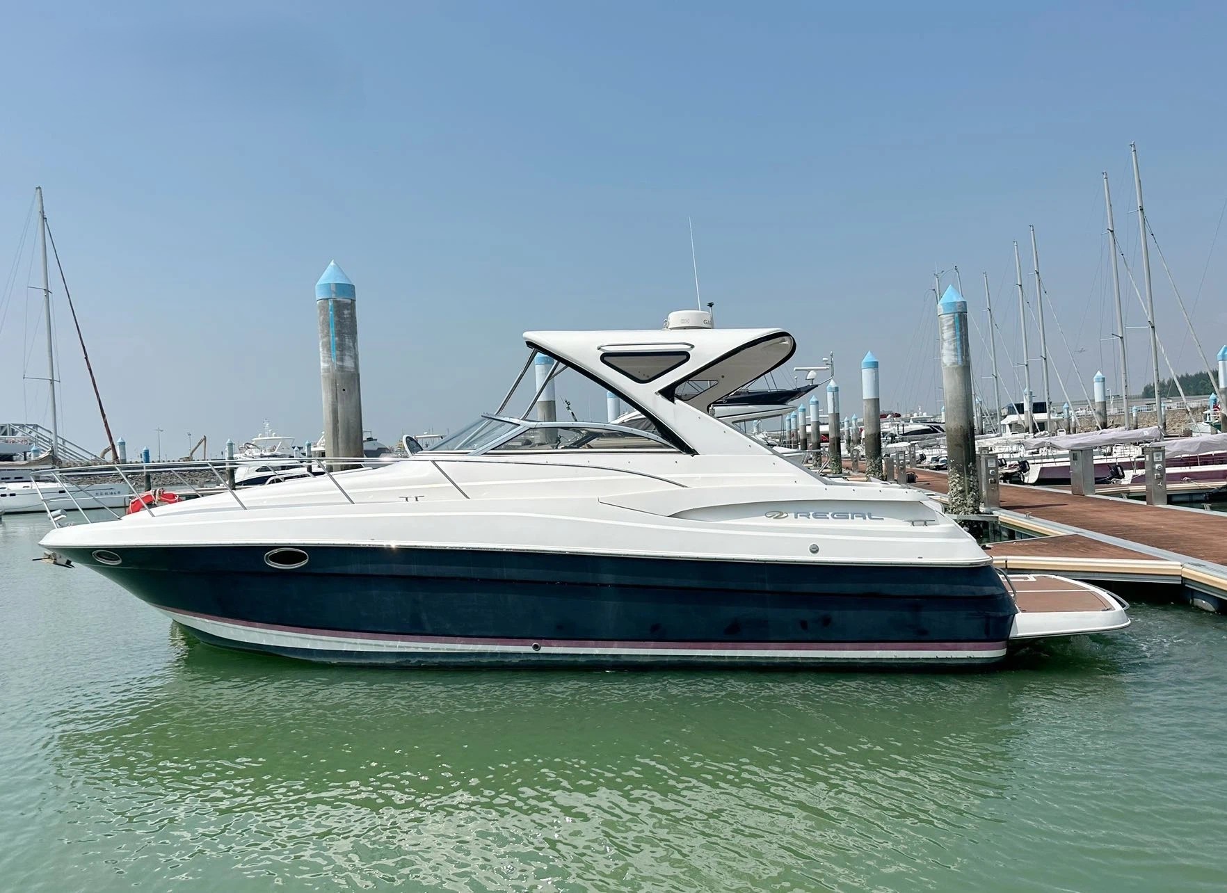 Regal 376 Sport Yacht for sale