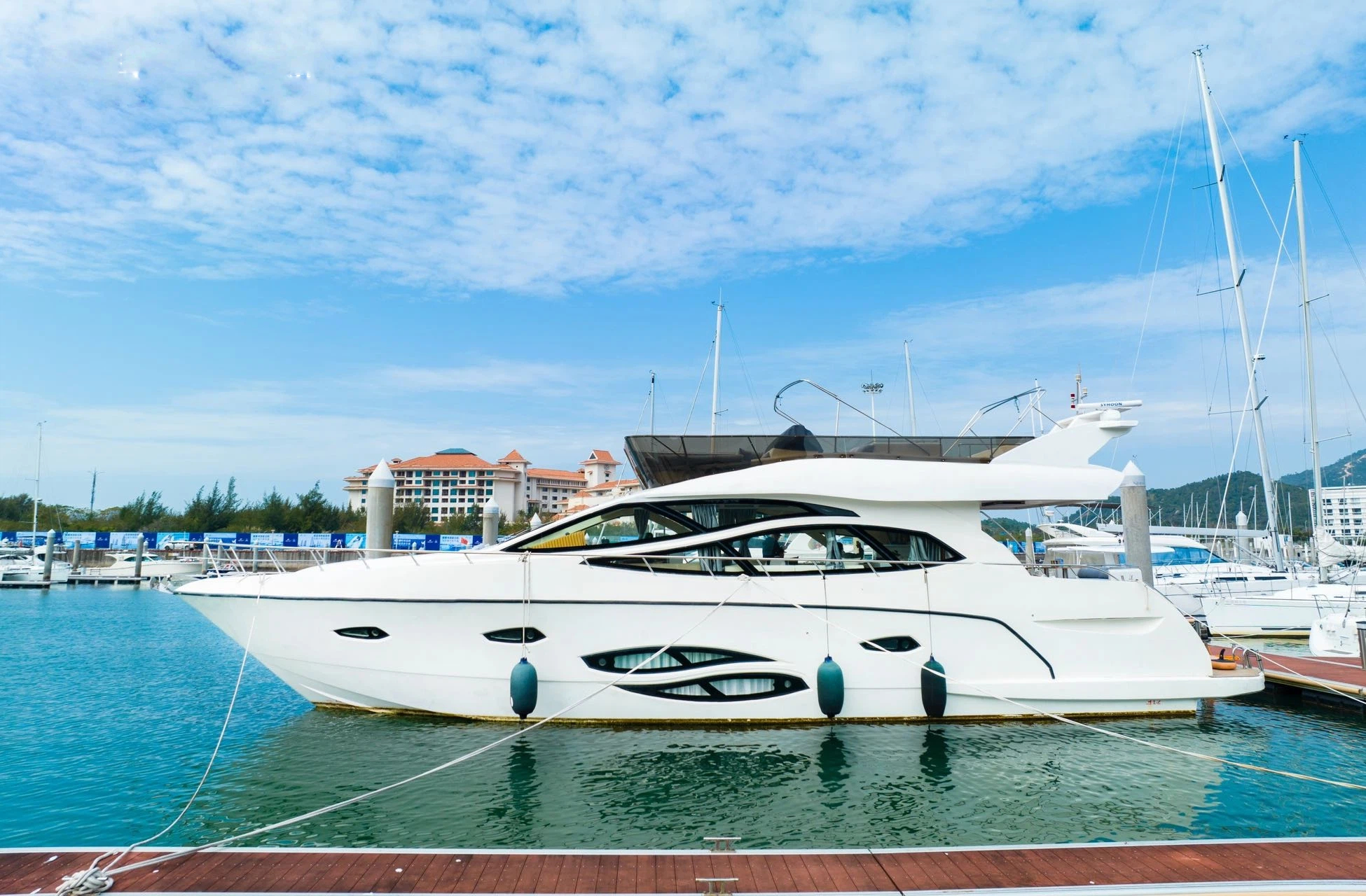 Shenzhou 70 Flybridge for sale
