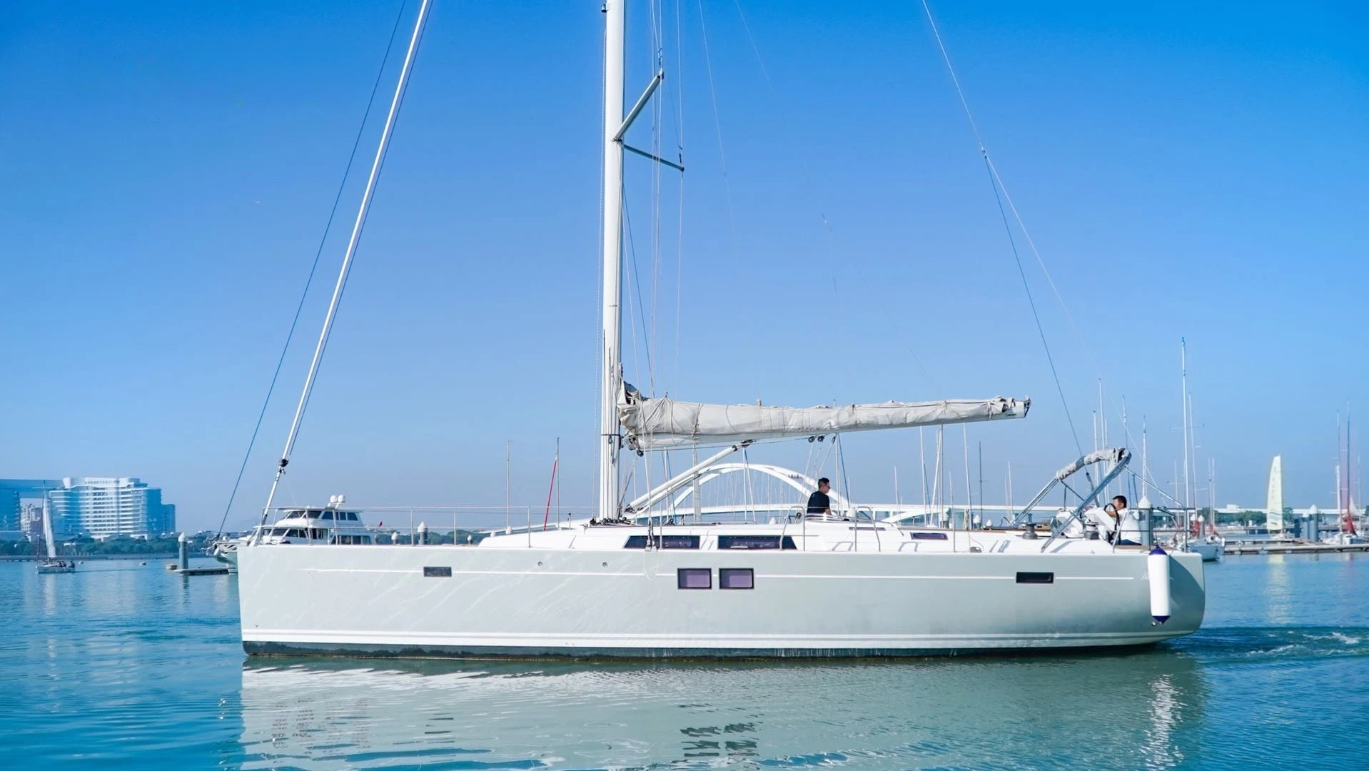 Hanse 505 Luxury Sailboat for sale