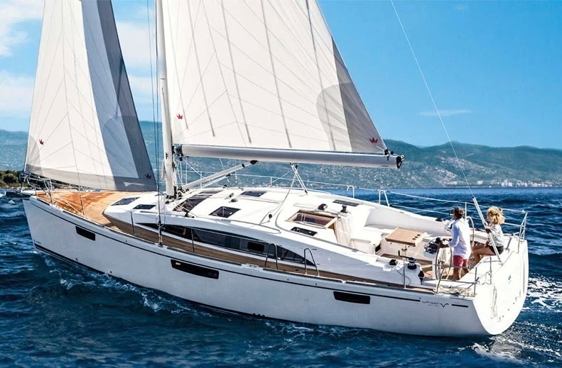 Bavaria V42 Sailboat for sale